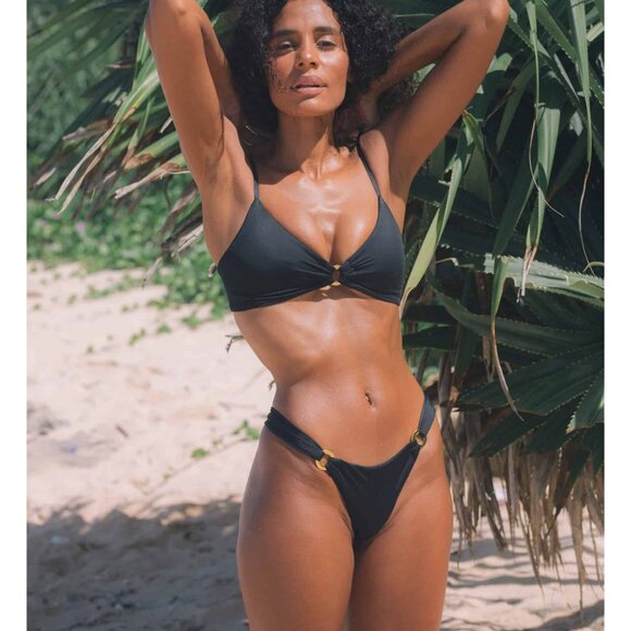 ARUN Other - NEW Arun Cleo Black Bikini Top Size Large